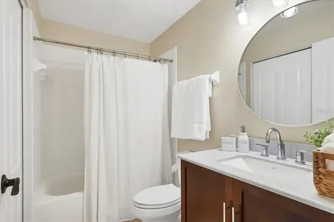 8735 Olde Hickory Avenue Sarasota FL 34238