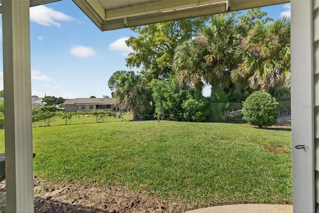 2718 Vindale Road Tavares FL 32778