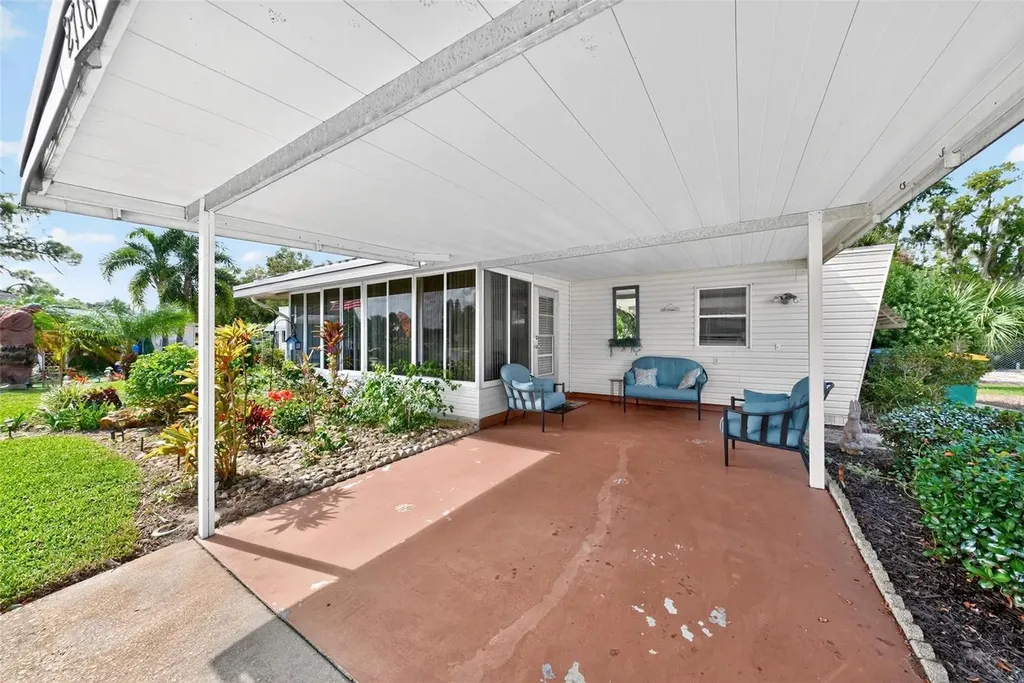 2718 Vindale Road Tavares FL 32778