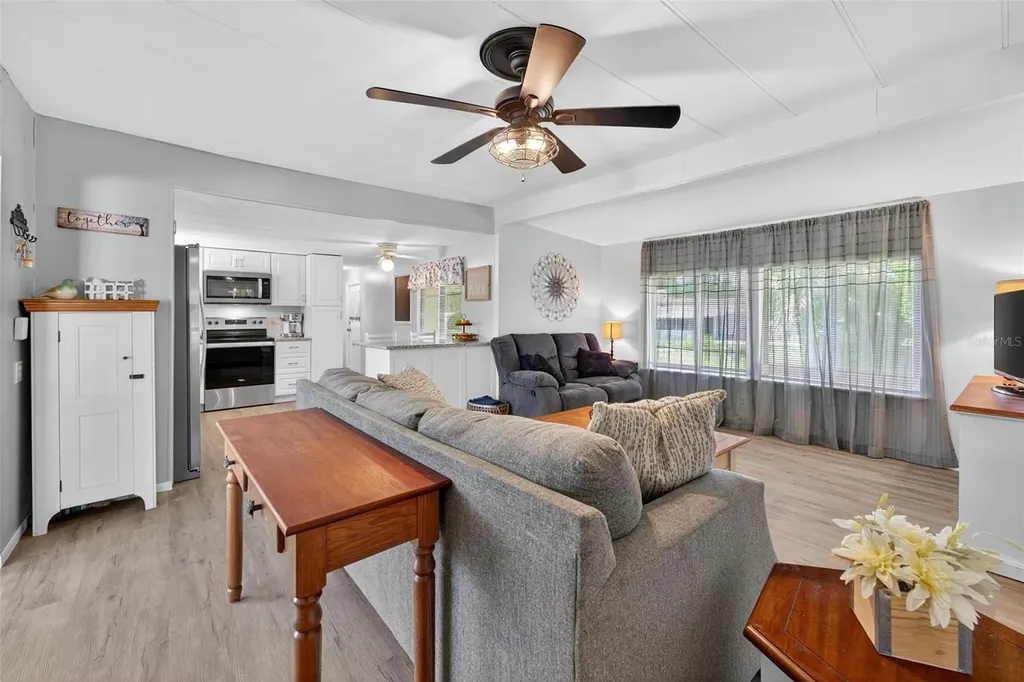 2718 Vindale Road Tavares FL 32778