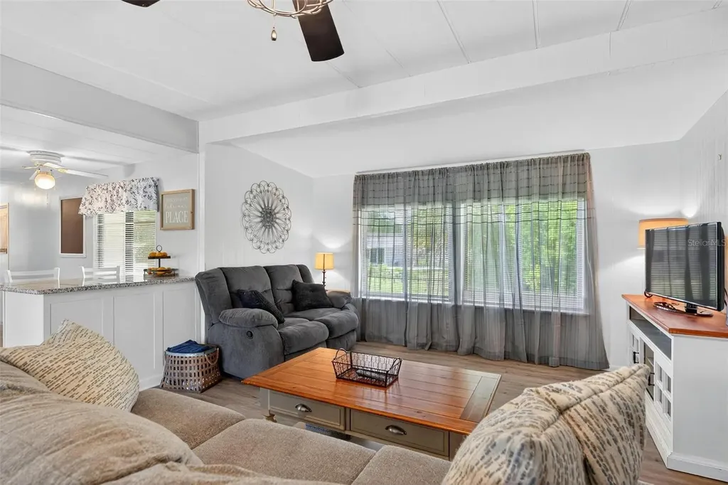 2718 Vindale Road Tavares FL 32778