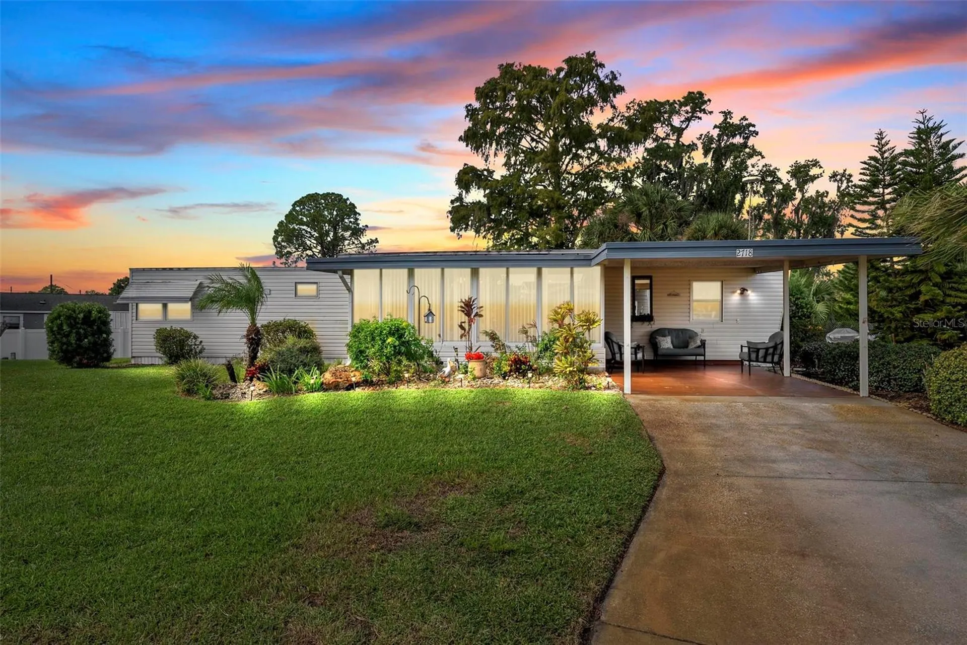2718 Vindale Road Tavares FL 32778
