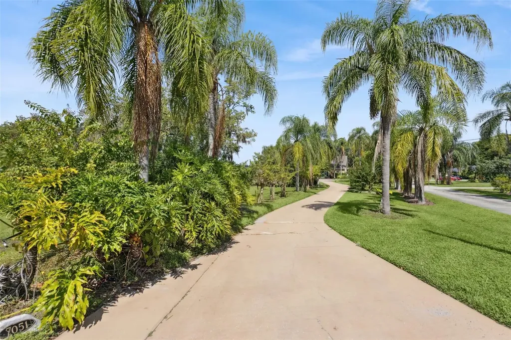 7051 Sadler Road Mount Dora FL 32757
