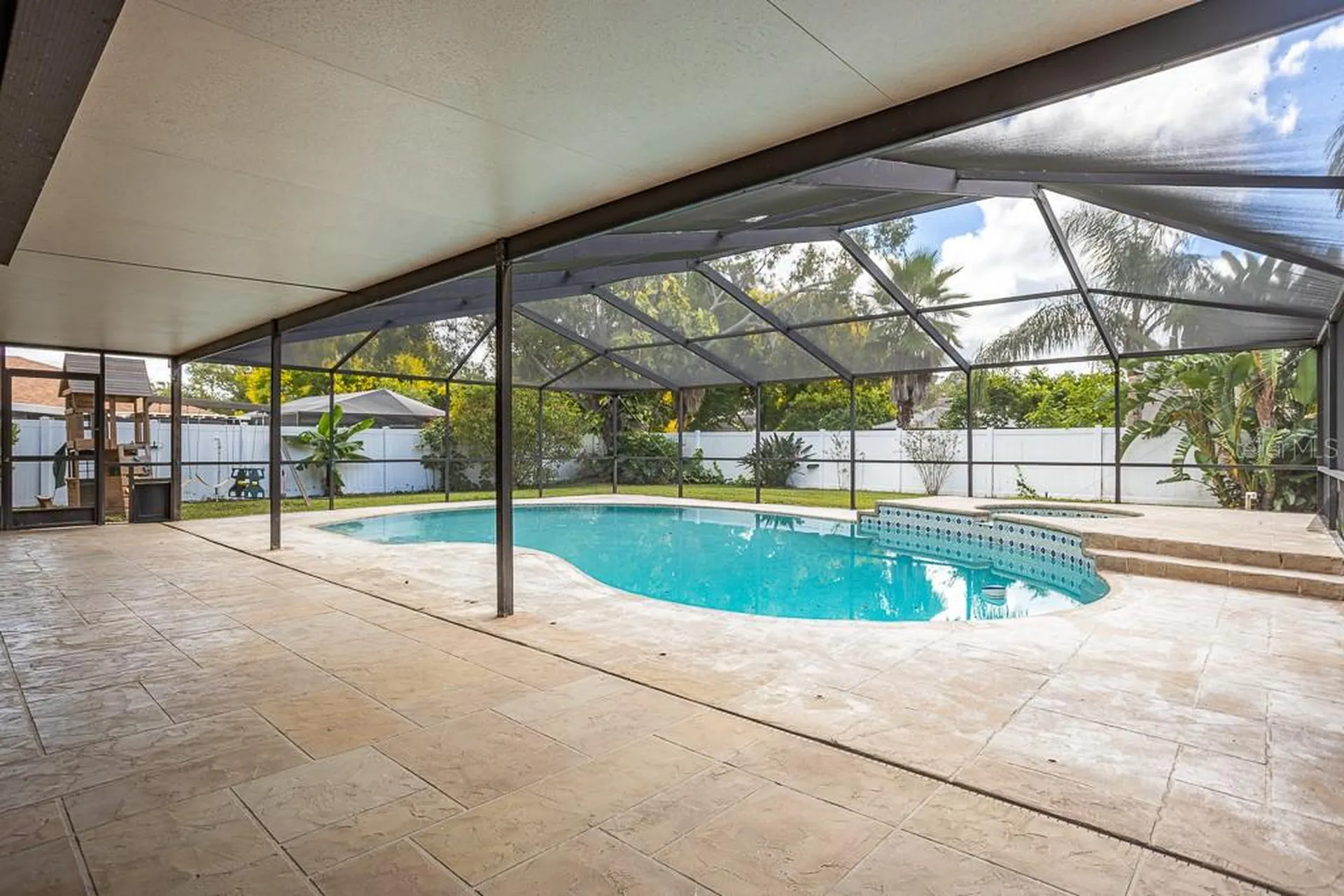 1623 Shady Leaf Drive Valrico FL 33596