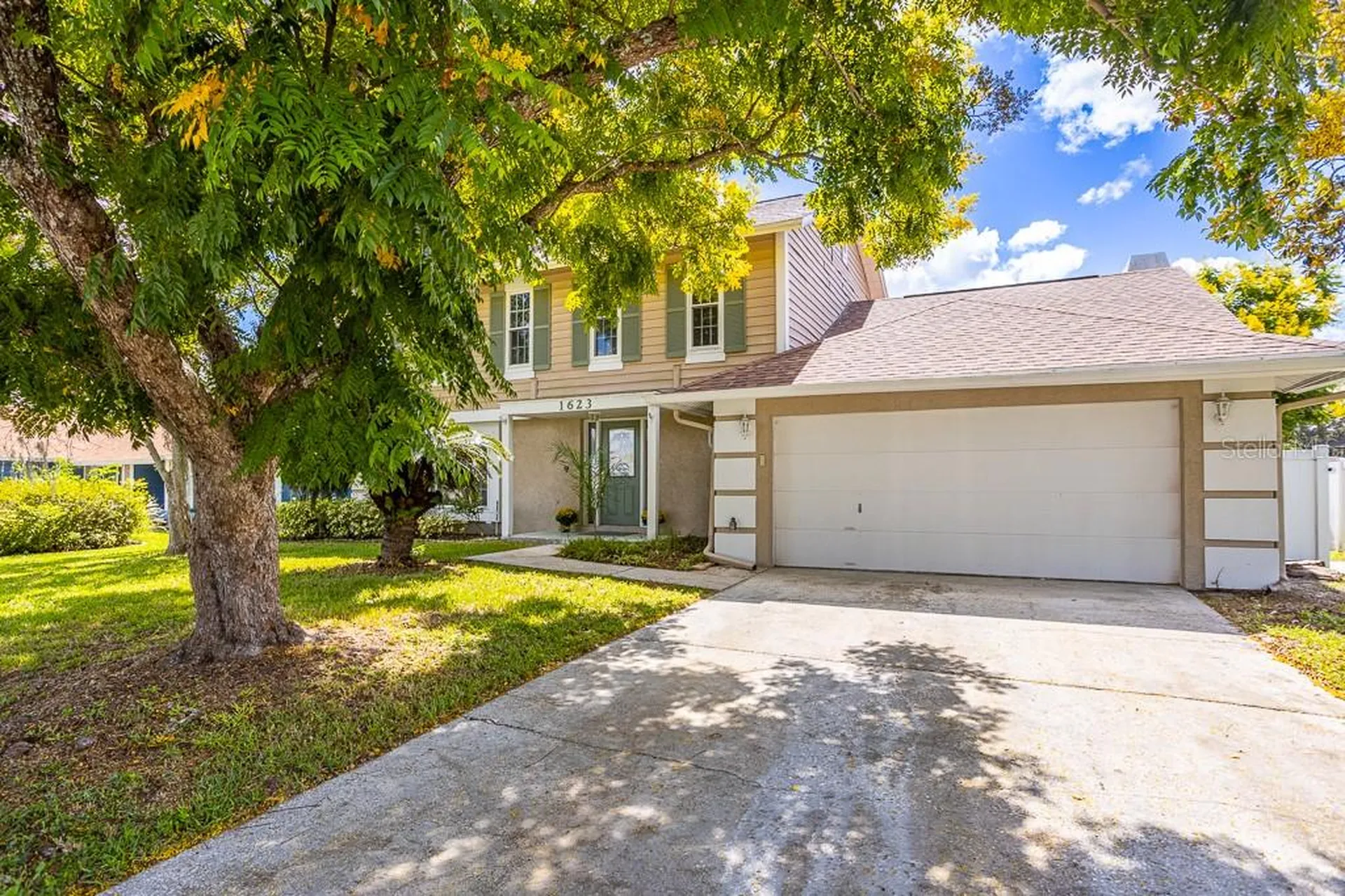 1623 Shady Leaf Drive Valrico FL 33596