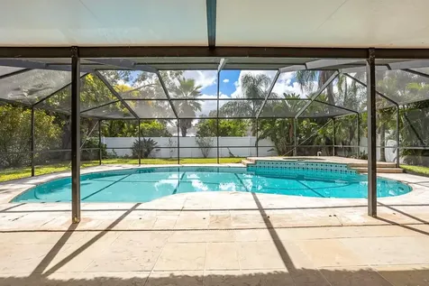 1623 Shady Leaf Drive Valrico FL 33596