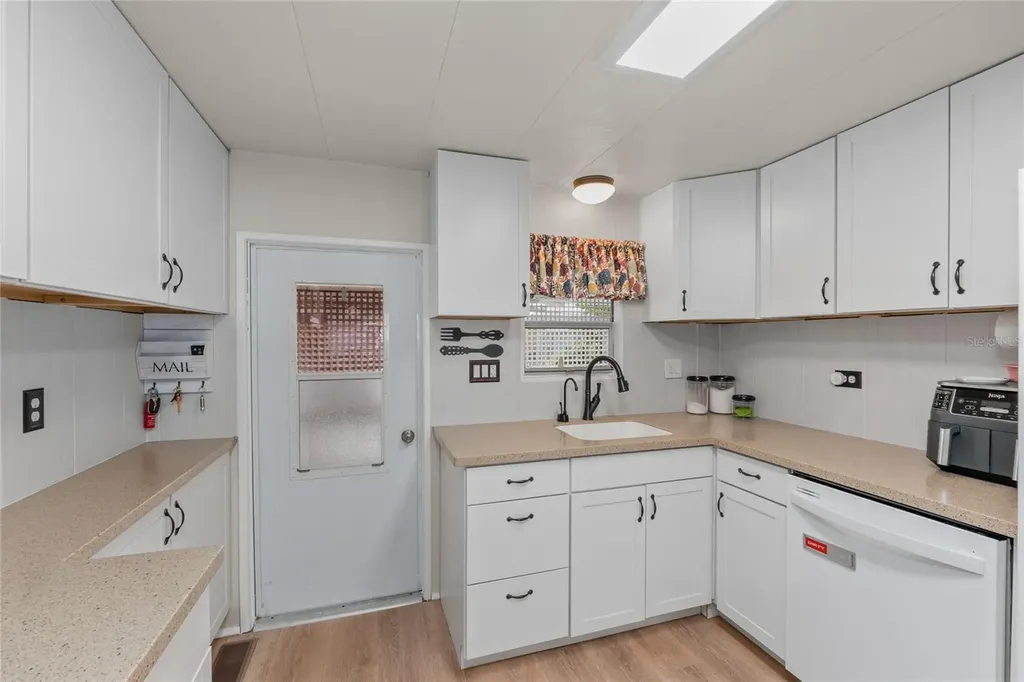 288 Salem Avenue Palm Harbor FL 34684