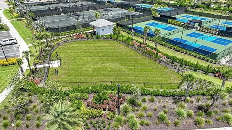 4052 Santa Caterina Boulevard Bradenton FL 34211