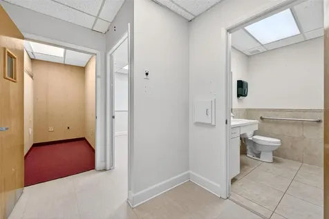 220 N Westmonte Drive Altamonte Springs FL 32714