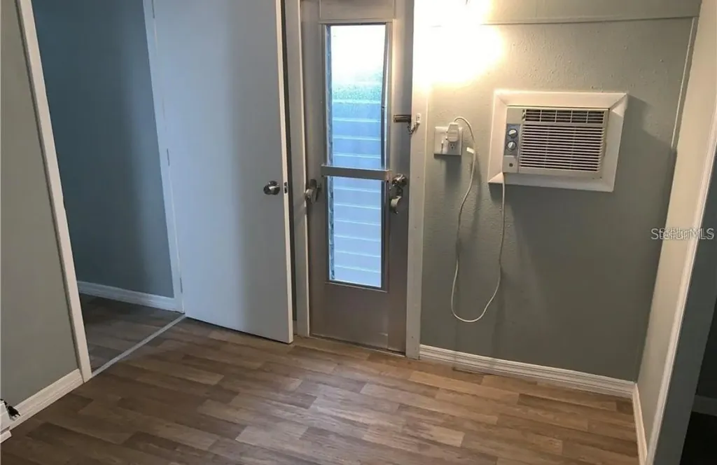 20000 Us-19 N Clearwater FL 33764