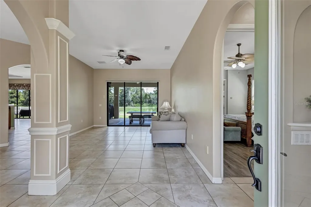 323 141st Court NE Bradenton FL 34212