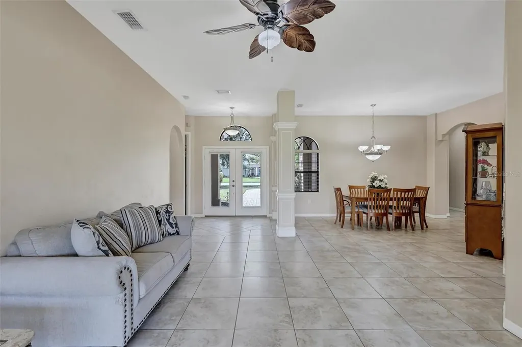 323 141st Court NE Bradenton FL 34212