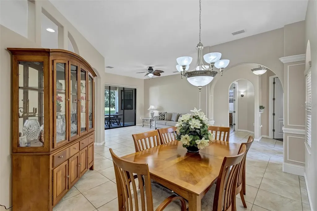 323 141st Court NE Bradenton FL 34212