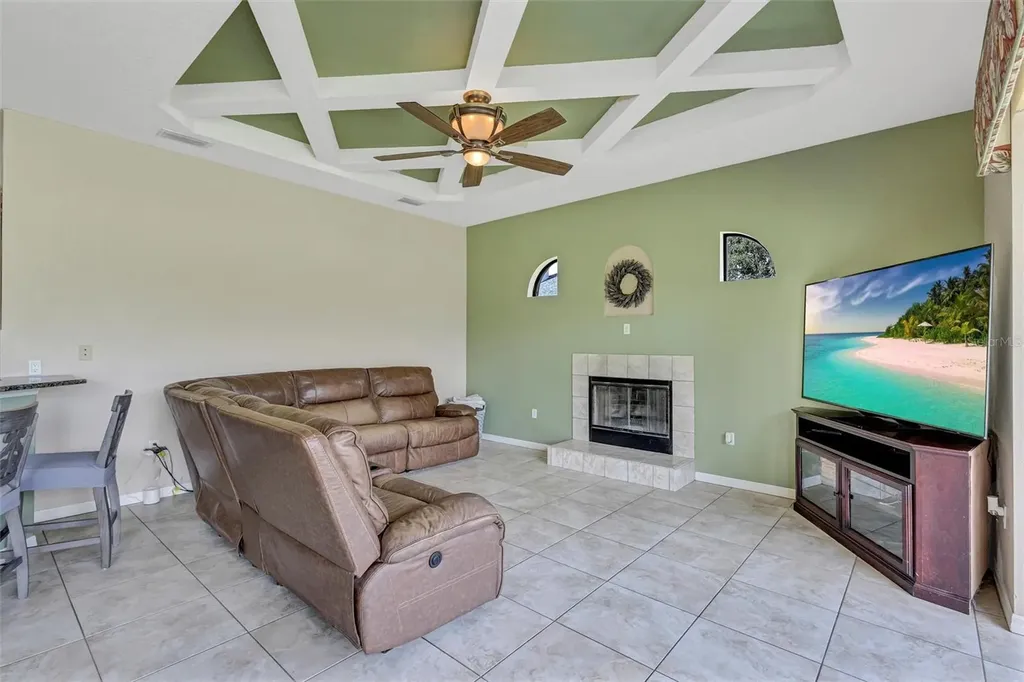 323 141st Court NE Bradenton FL 34212