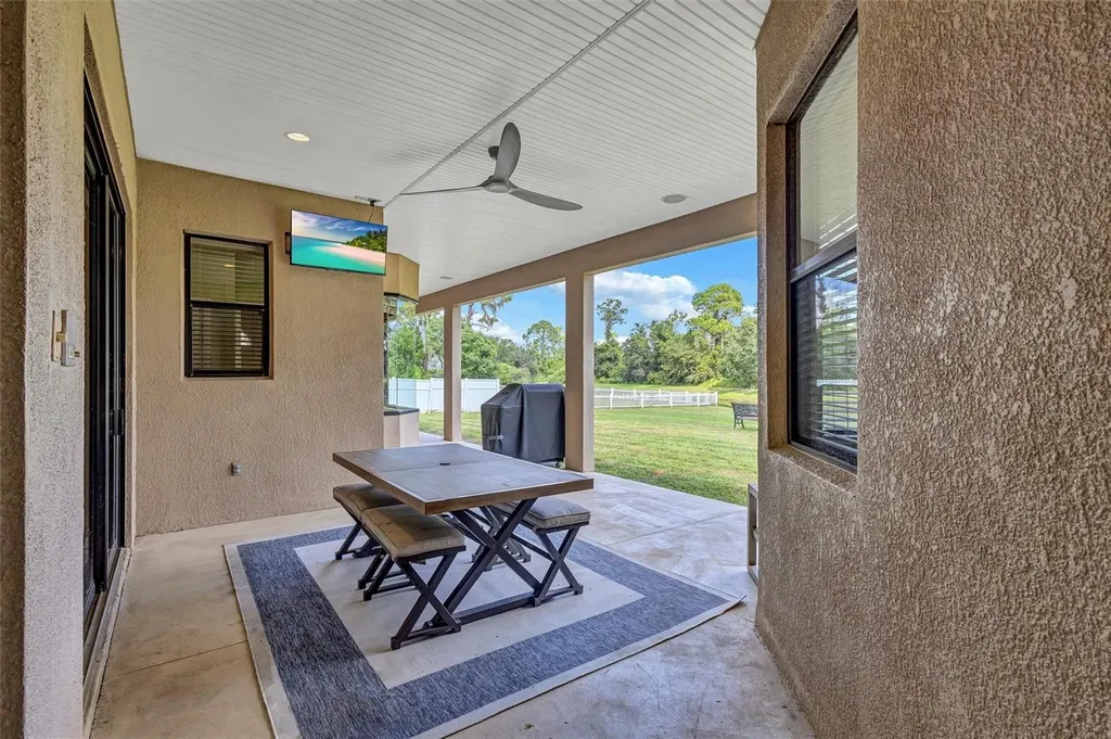 323 141st Court NE Bradenton FL 34212
