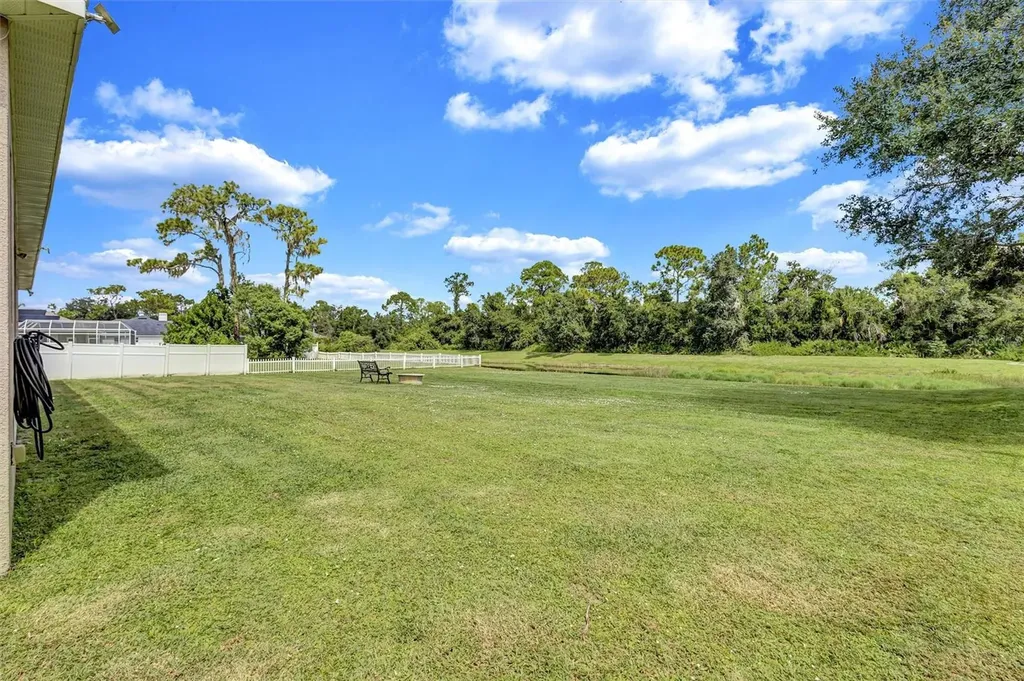 323 141st Court NE Bradenton FL 34212