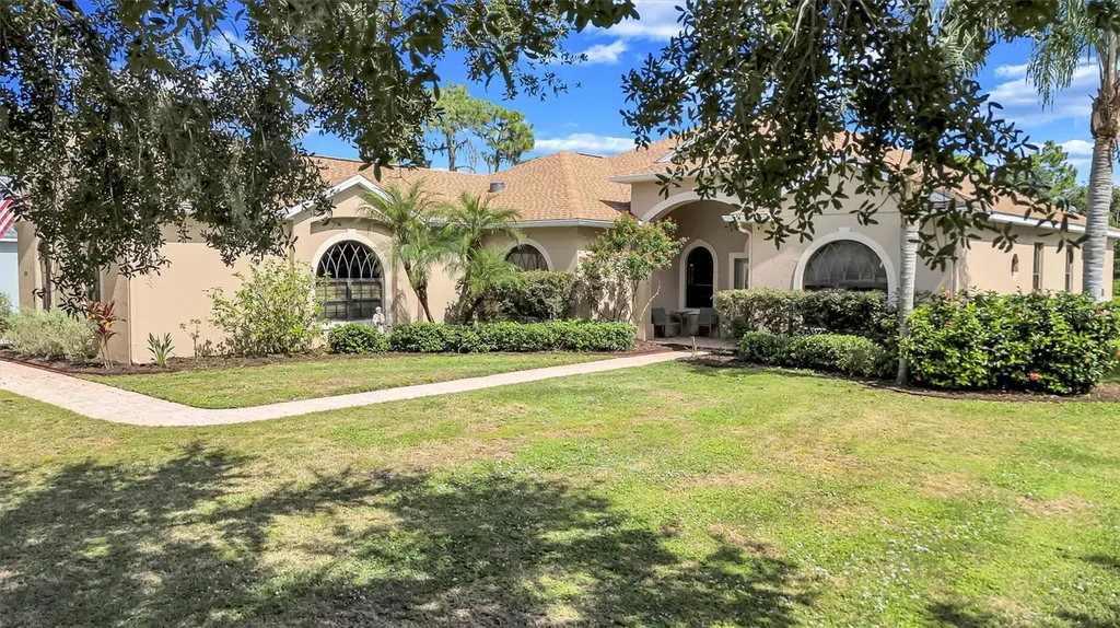 323 141st Court NE Bradenton FL 34212