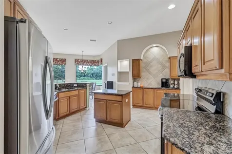 323 141st Court NE Bradenton FL 34212