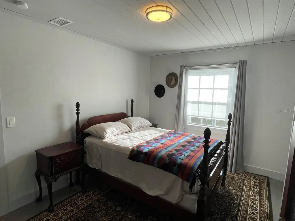 2414 Illinois Street Orlando FL 32803