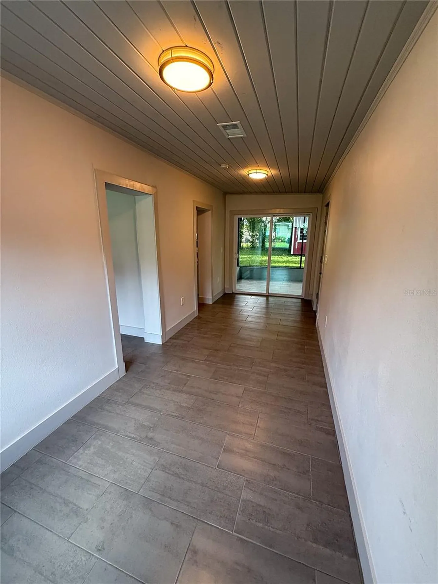 2414 Illinois Street Orlando FL 32803