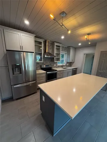 2414 Illinois Street Orlando FL 32803