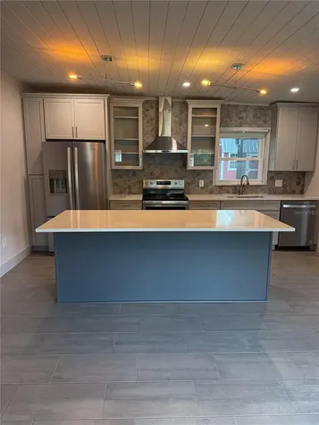 2414 Illinois Street Orlando FL 32803