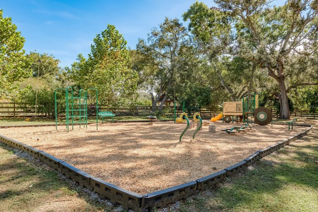 334 Los Prados Drive Safety Harbor FL 34695