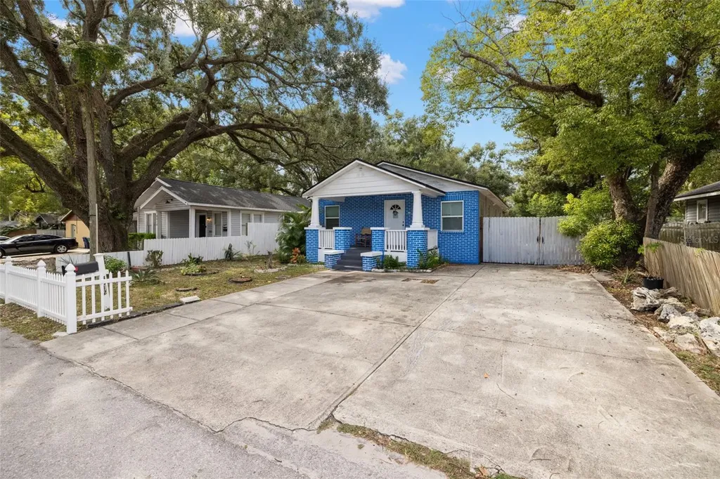 8012 N 11th Street Tampa FL 33604