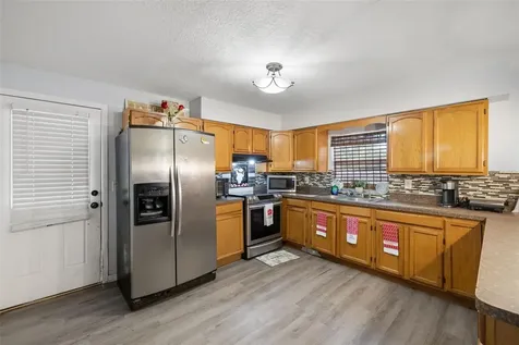 8012 N 11th Street Tampa FL 33604
