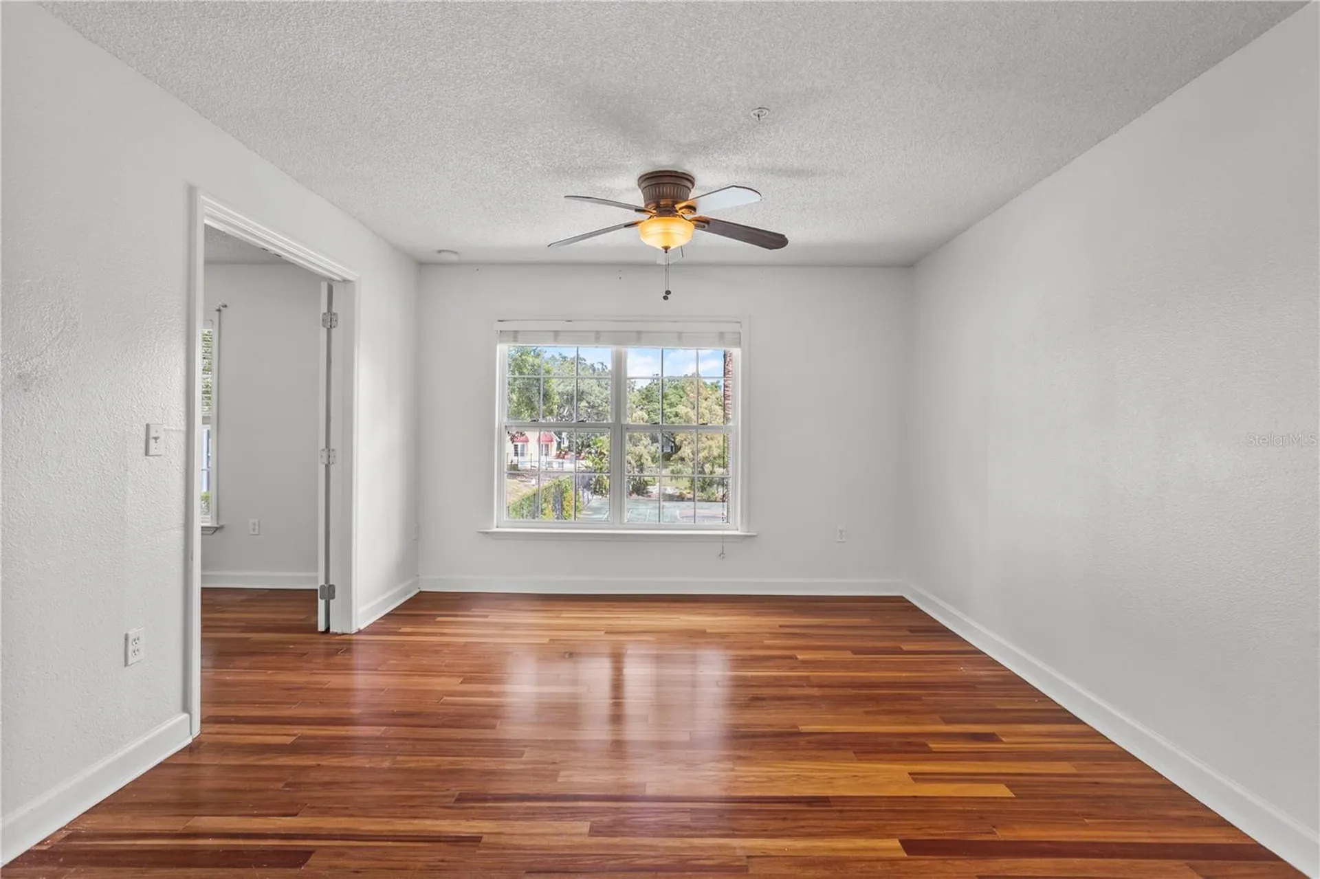 2025 Dixie Belle Drive Orlando FL 32812