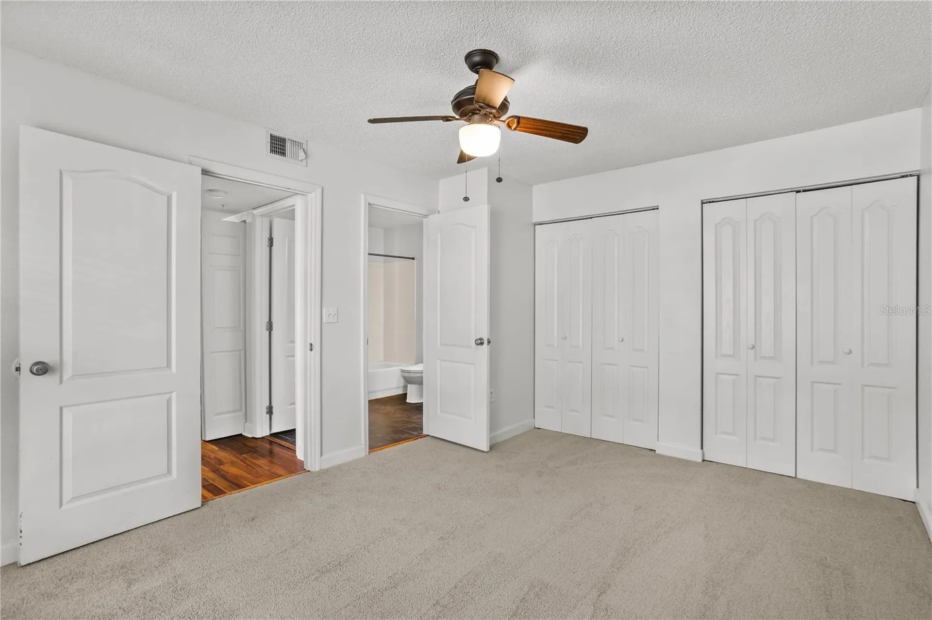 2025 Dixie Belle Drive Orlando FL 32812