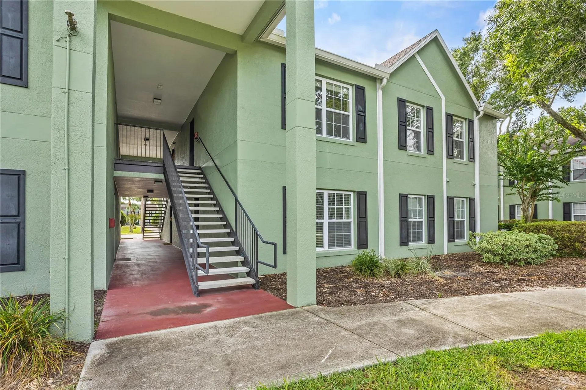 2025 Dixie Belle Drive Orlando FL 32812