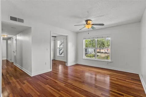2025 Dixie Belle Drive Orlando FL 32812