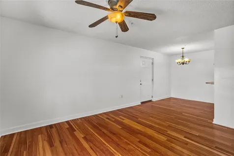 2025 Dixie Belle Drive Orlando FL 32812