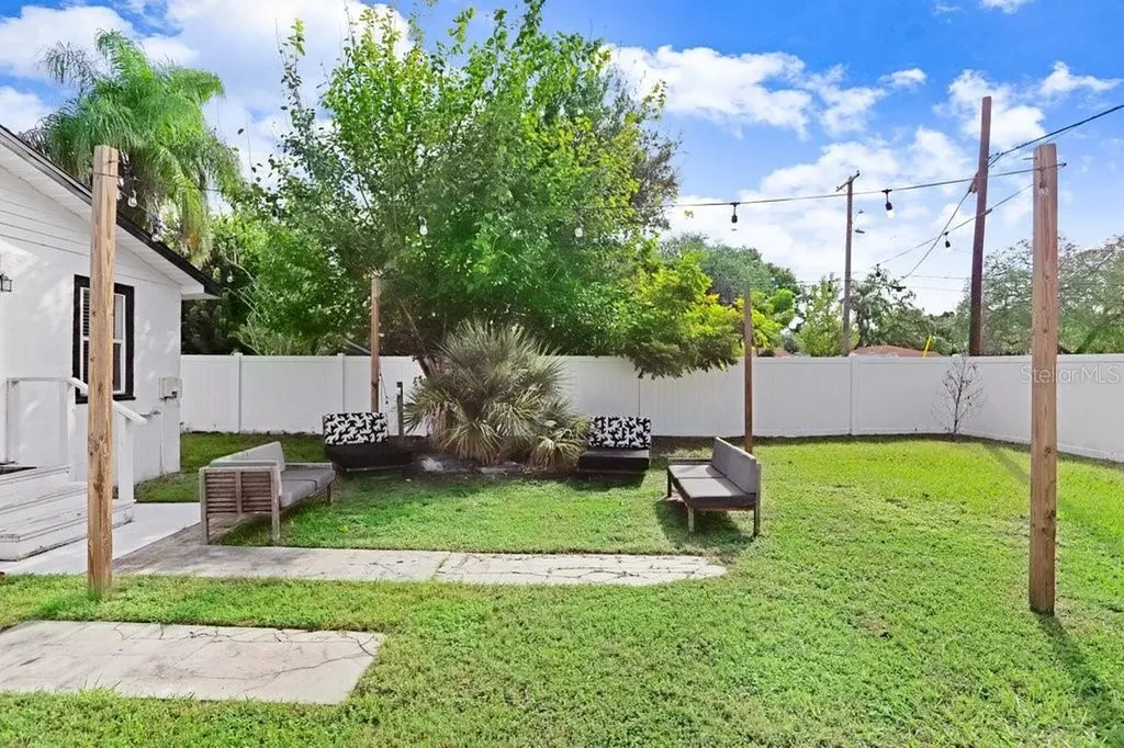 1811 E Palifox Street Tampa FL 33610
