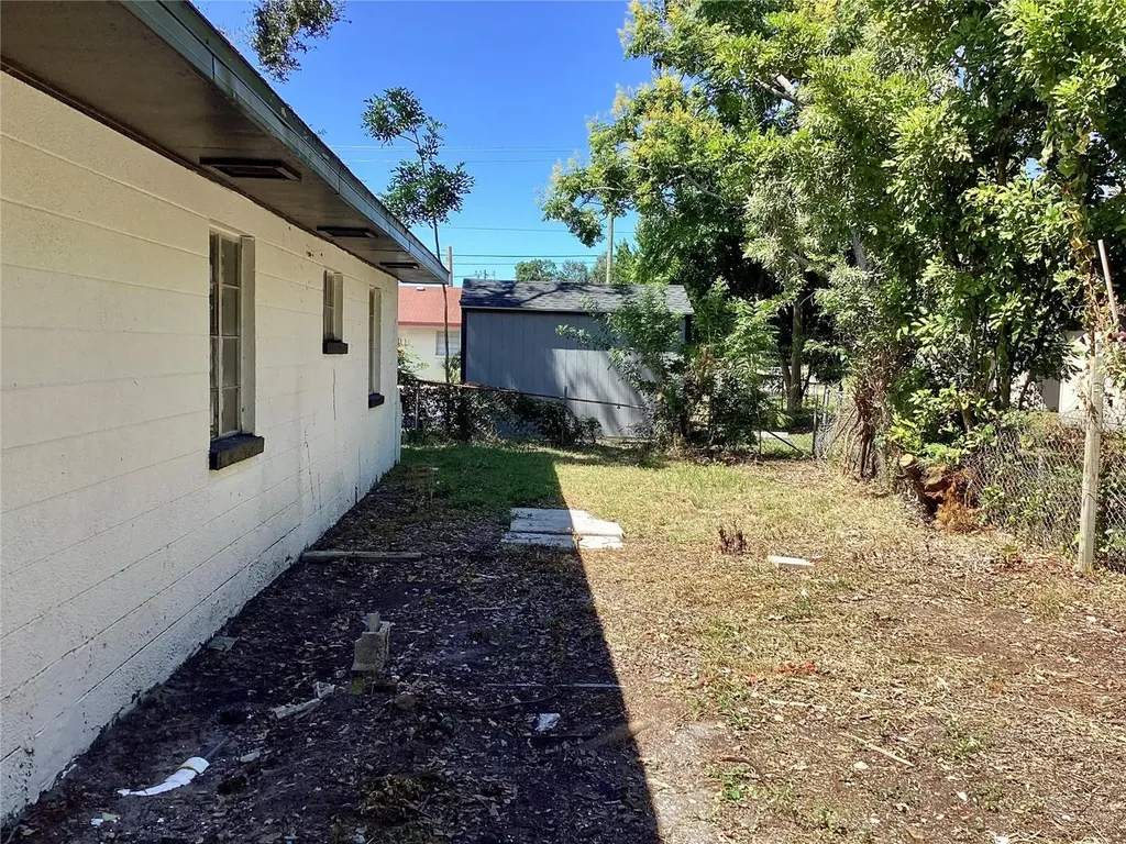 2504 38th Avenue W Bradenton FL 34205