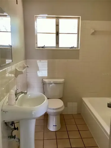 2504 38th Avenue W Bradenton FL 34205
