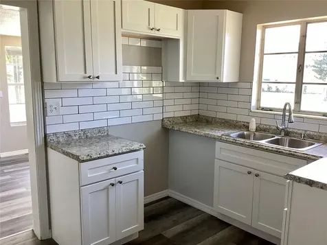2504 38th Avenue W Bradenton FL 34205