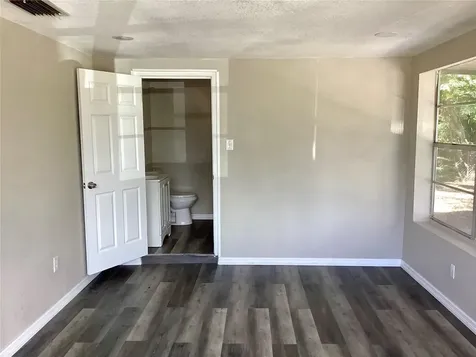 2504 38th Avenue W Bradenton FL 34205