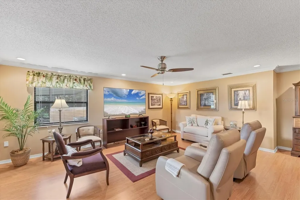 8140 Terrace Garden Drive N St Petersburg FL 33709