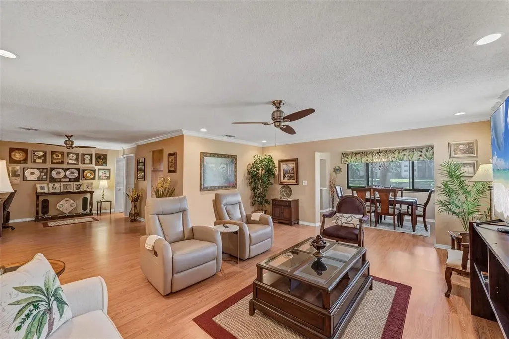 8140 Terrace Garden Drive N St Petersburg FL 33709