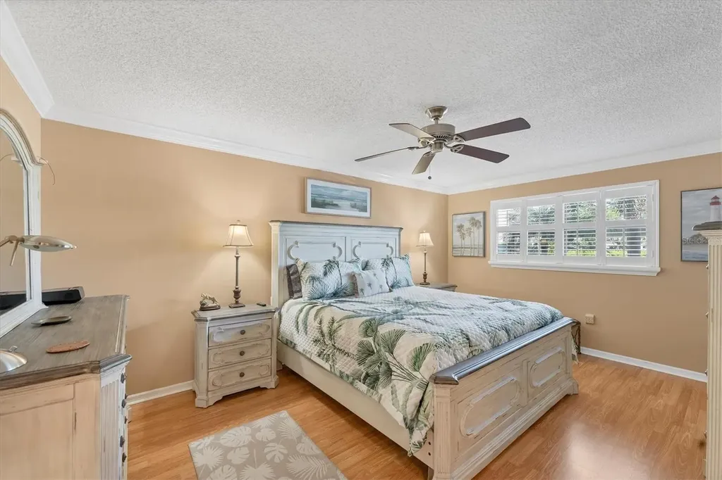 8140 Terrace Garden Drive N St Petersburg FL 33709