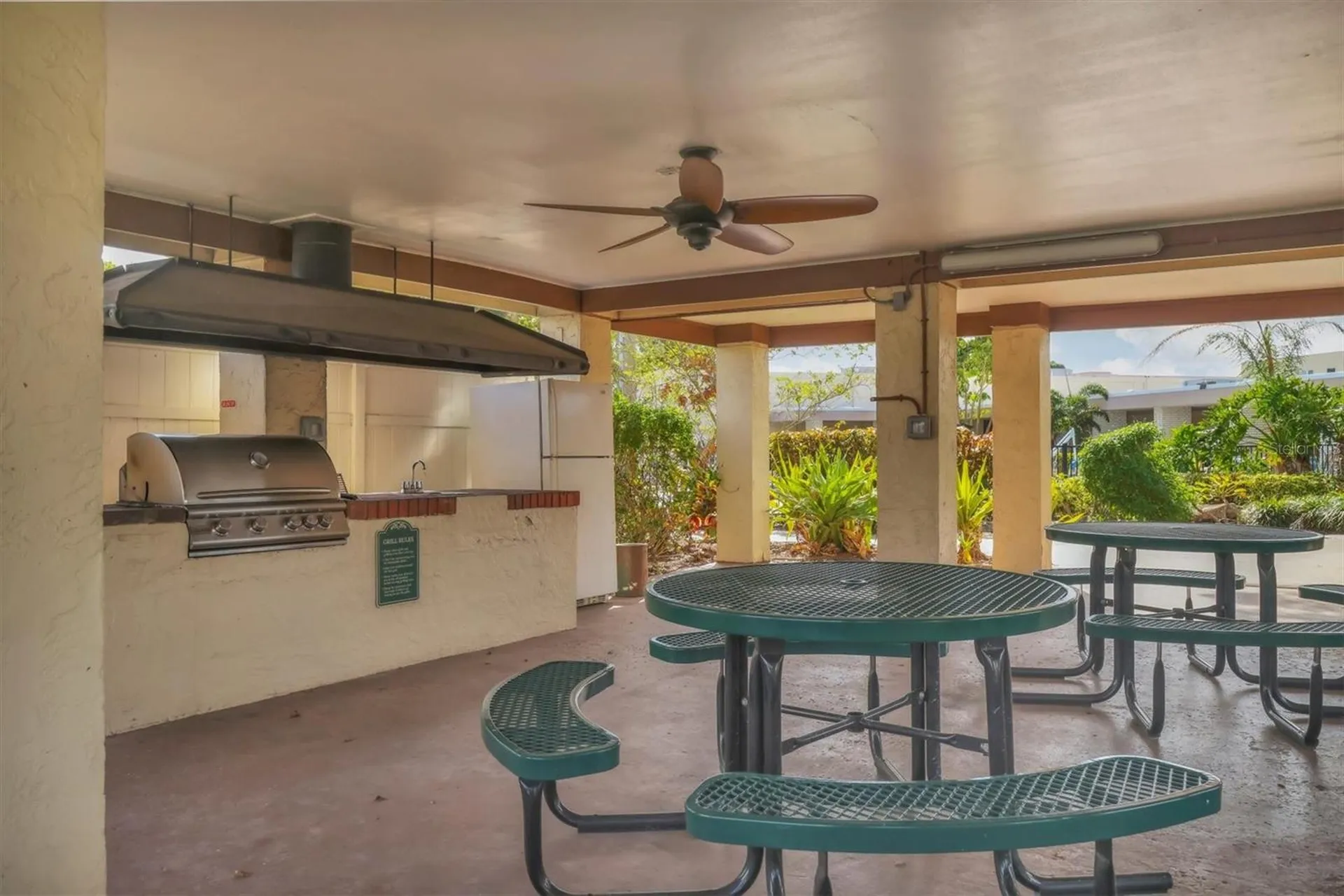 8140 Terrace Garden Drive N St Petersburg FL 33709