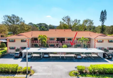 8140 Terrace Garden Drive N St Petersburg FL 33709