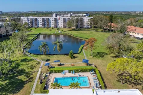 8140 Terrace Garden Drive N St Petersburg FL 33709
