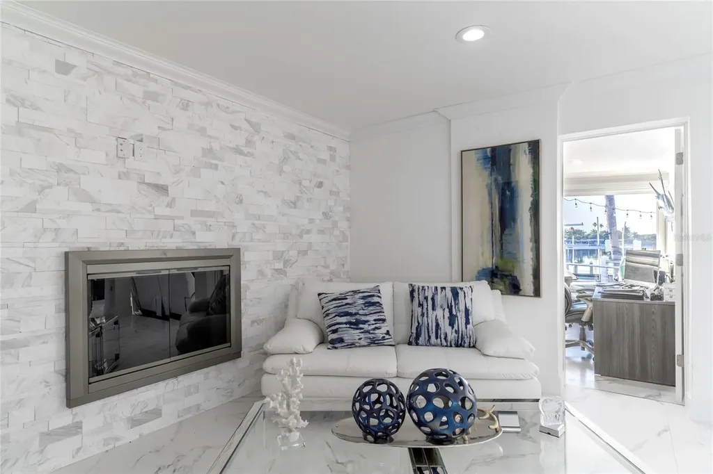 320 Harbor Passage Clearwater Beach FL 33767