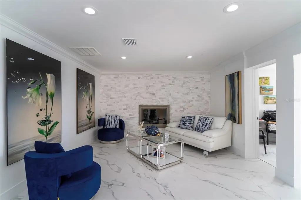 320 Harbor Passage Clearwater Beach FL 33767
