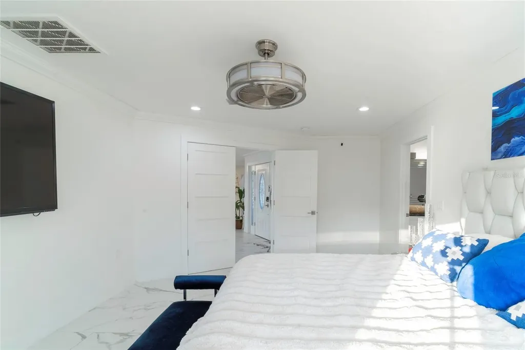 320 Harbor Passage Clearwater Beach FL 33767