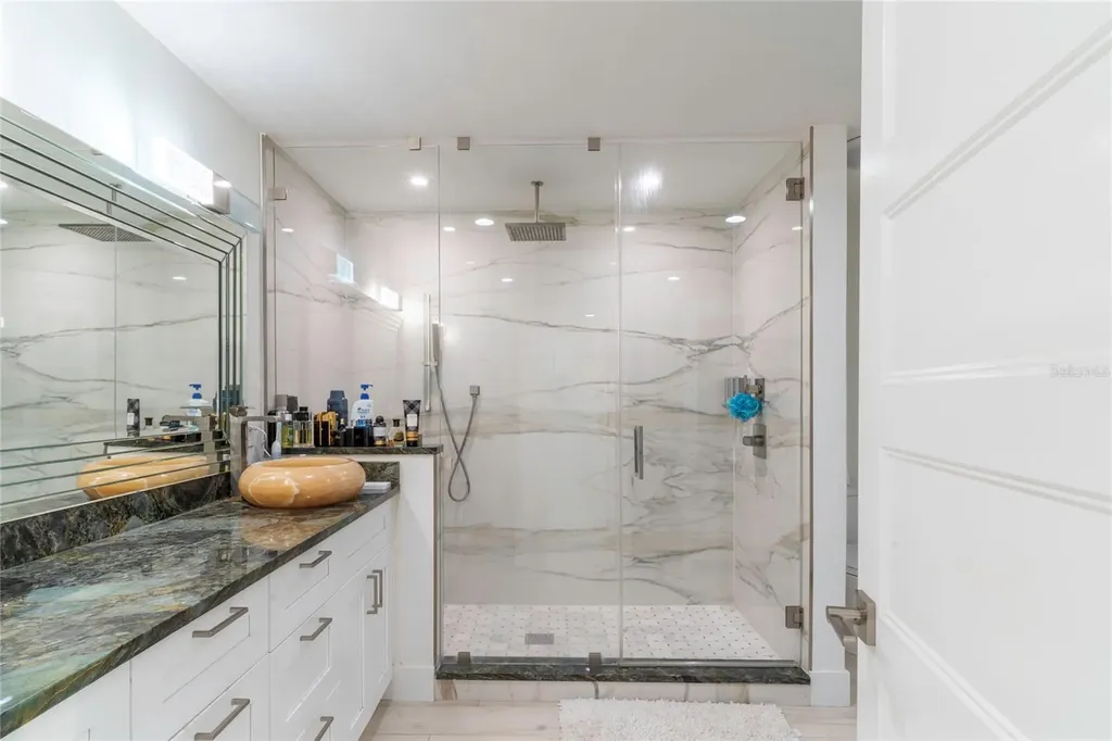 320 Harbor Passage Clearwater Beach FL 33767