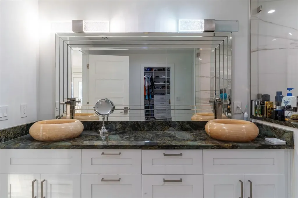 320 Harbor Passage Clearwater Beach FL 33767
